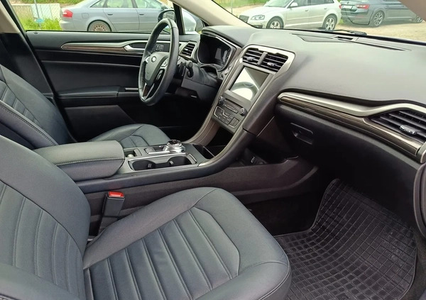 Ford Fusion cena 51900 przebieg: 90023, rok produkcji 2016 z Nowe Miasto Lubawskie małe 79